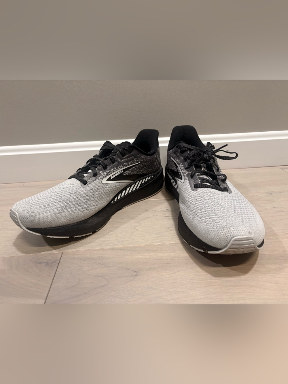 Brooks Men’s White and Black Running Shoes